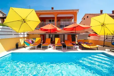 Image de Maison de vacances Banjole pour 1 - 10 personnes avec 5 chambres à coucher - Maison de vacances