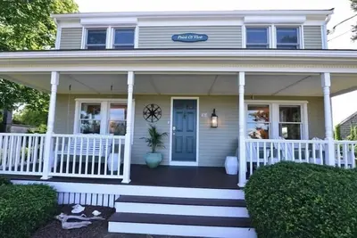 Image de 3-bedroom beach house in tranquil Fairhaven with Gazebo, WiFi, Ac. Relax & unwind
