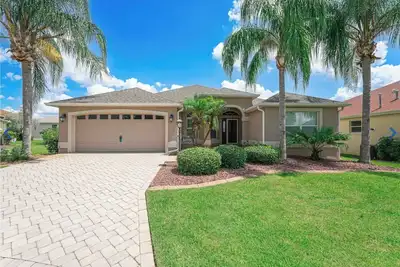 Image de Stunning 3 Bedroom/2 Bath Designer Home Near Lake Sumpter with 2021 Golf Cart!