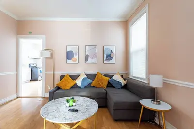 Image de City Outside, Serenity Inside: 2b/1b, Nyc - 40 Min