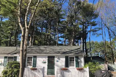 Image de Cozy 1-bedroom cottage with WiFi, Ac in Ogunquit, under 1 mile from the beaches.
