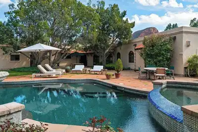 Image de Heavenly Hacienda – Private Pool, Hot Tub & Views!