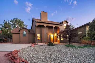 Image de Myrinn – Cathedral Rock Views & Outdoor Adventures