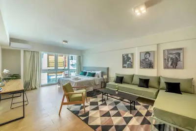 Image de Fliphaus + Be Libertador - Lux 4 Pax Loft 13-18