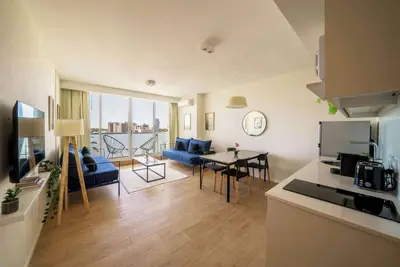 Image de Fliphaus + Be Libertador - Lux 1 Bd 13-17