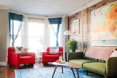 Image de Modern downtown apartment - steps from Seneca lake!