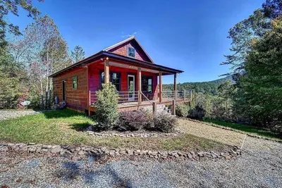 Image de Escape to Copper Ridge Cabin in Mineral Bluff Georgia