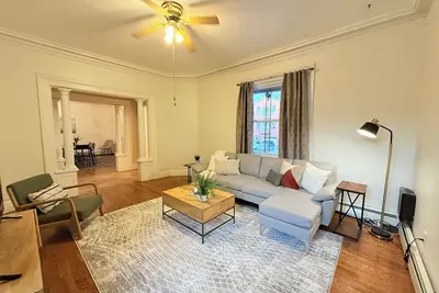 Image de Spacious 3 bed 2 bath with free parking and easy Nyc transportation