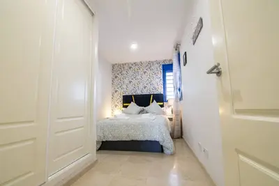 Image de Beach Escape with Pool and Parking