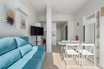 Image de apartamento con piscina y garaje de alquiler temporal