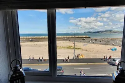 Image de Beautiful Beach front Apartment in Rhos on Sea