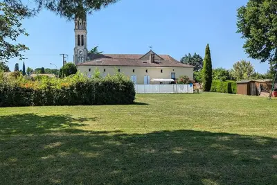 Image de Gîte grande capacité avec piscine privée 15 personnes