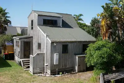 Matarangi Coastal Retreat - One back from the beach