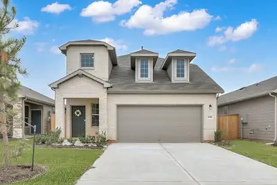Image de Modern Central 5 Bdrm Home W/ Fenced Backyard