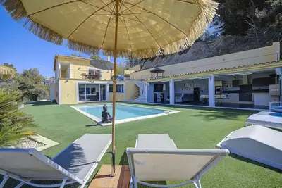 Image de Belle villa 5 pièces avec piscine privée - Nice
