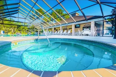 Image de Get 10% off on weekly stay or 15% on monthly stay. Fully equipped cabin. Cr. Fl