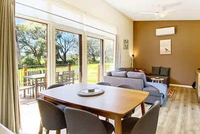 Image de Moya`s Cottage, Ramada Resort