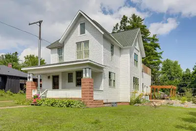 Image de Close to Lake Superior: Walkable Washburn Charmer!