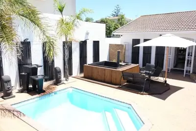 Image de Villa on Flamingo Vlei