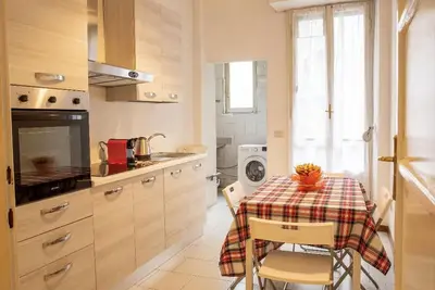 Lovely 3-bedroom apartment in the center of Milan! For 8 guests, new! ! !