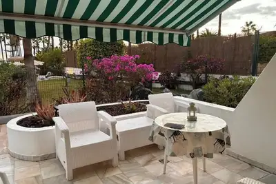 Image de Private Bungalow at Calle El Beril, Playa del Duque- Costa Adeje. Heated pool.