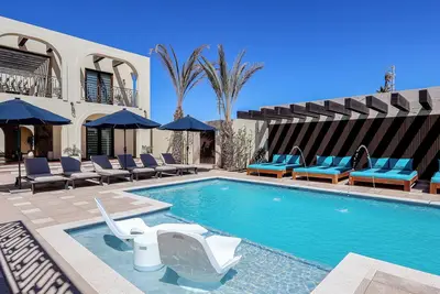 Image de Paz del Mar Osprey: Luxury Double Queen Room with Pool & Beach Access