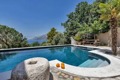 Image de Villa Relax Brela / 200m to the beach! Unique!