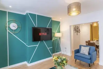 Image de Maison-de Luxe-Salle de bain privée séparée-Vue sur Jardin