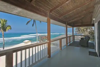 Image de North Shore Oahu Beachfront Estate – Surf & Sunsets Await! \" 🌊🏄‍♂️🌺