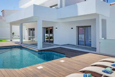 Krystal Bay Private Villa