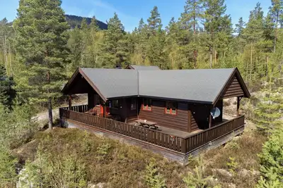 Image de An ideal Norwegian holiday home for up to 6-8 people with a sauna and great views!