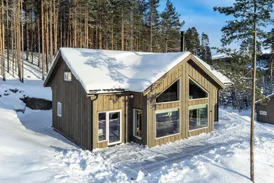 Image de This beautiful holiday home with a great view is situated on a sunny mountainside and is suitable for 6 people.