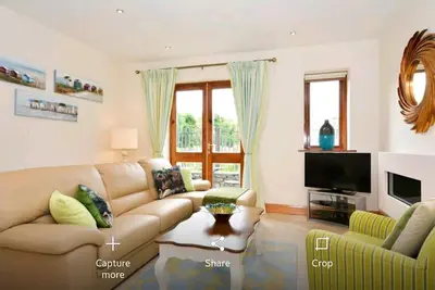 Image de Awesome 3-bedroom riverside Cathedral view in City Centre