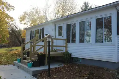 Image de Quaint 3-bedroom Lakefront home with WiFi in North Hero
