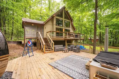 Image de Handicapped-Friendly Cabin in Woods + Family Fun + Hiking + PetFriendly + Sauna