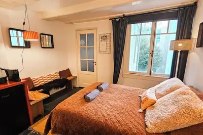 Image de En-suite room in historic Canalhouse from 1729