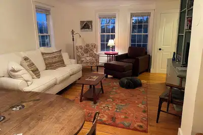Image de Cozy 3-bedroom farmhouse in Vt's idyllic Nek