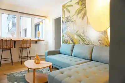 Image de Appartement cosy 2 chambres - Rer C 400m