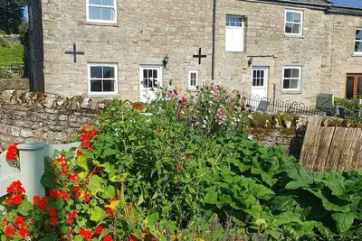 Image de Lonin Cottage. Unwind in our cozy cottage, surrounded by scenic walks.