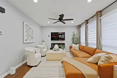 Image de Bolingbrook 4b 2ba Sleeps 8| Lcp Collection
