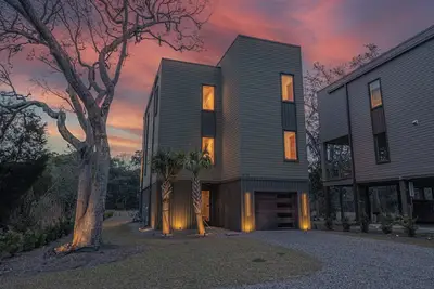 Image de Unforgettable marsh views 4 bedroom home