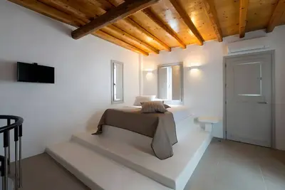 Image de Appartement dans un hôtel 'Maisonette No4 90 Squares Meters' avec vue sur mer