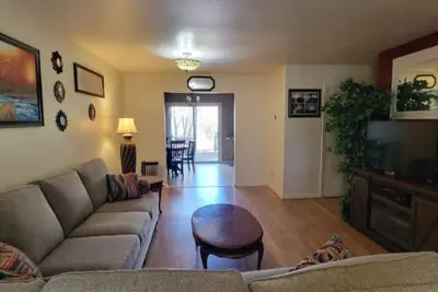 Image de Cozy 2-bedroom townhome in charming Elkton