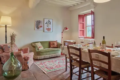 Image de Appartement « Casa Sulle Colline » pour 6 personnes avec jardin commun, Wi-Fi et climatisation