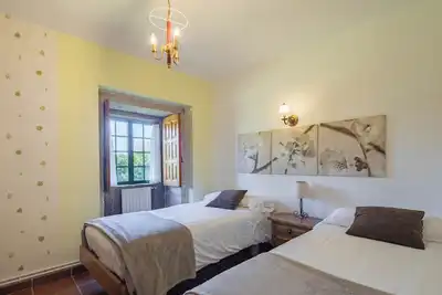 Image de Chambre d'hôtes 'Habitación Doble 2' avec vue sur la montagne, piscine partagée et Wi-Fi