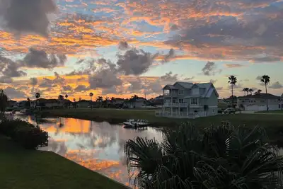 Image de Peaceful 3-bedroom Canal House with WiFi, Ac in charming Hernando Beach