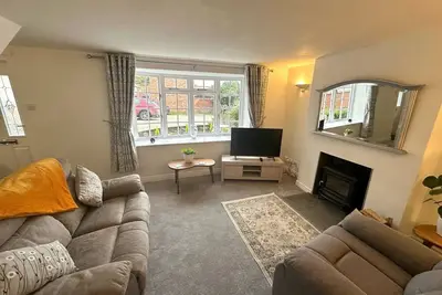 Image de 2 Bedroom cottage Free private parking Fire place