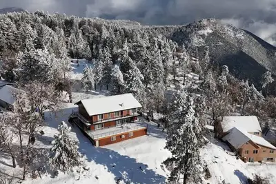 Image de The Cabin Summary:<br>Es