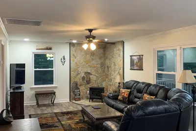 Image de Fully Renovated Cabin in the Blue Ridge Mountains with Stunning Views