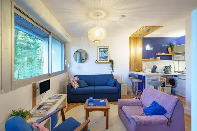 Image de La Cabine Bleue - A 30 mètres de la plage